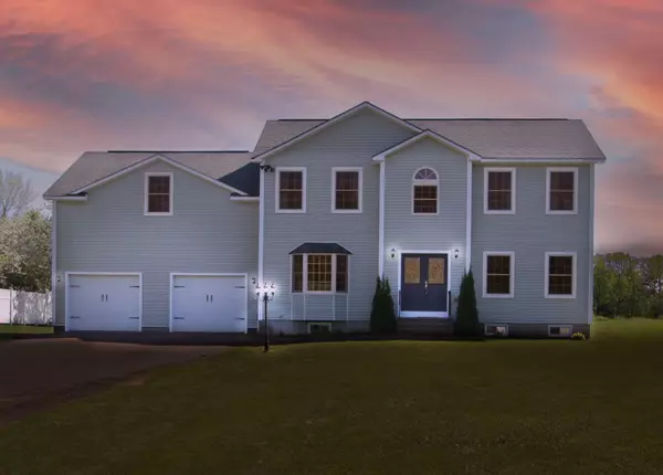 37 Greenfield DR, Auburn, ME 04210