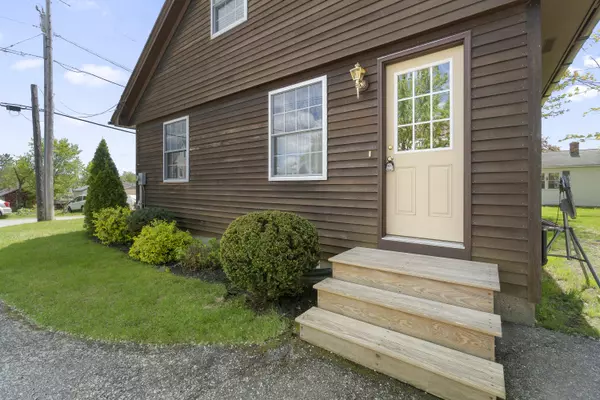 Lisbon, ME 04250,15 Mcclellan ST