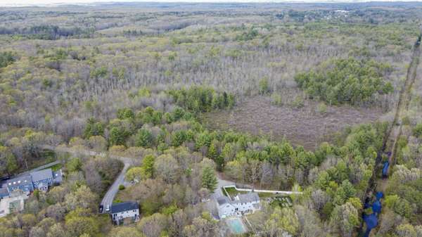 00 Amanda DR, Kennebunk, ME 04043