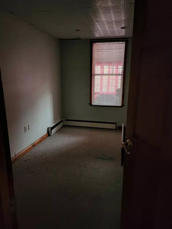 Rumford, ME 04276,344 Hancock ST