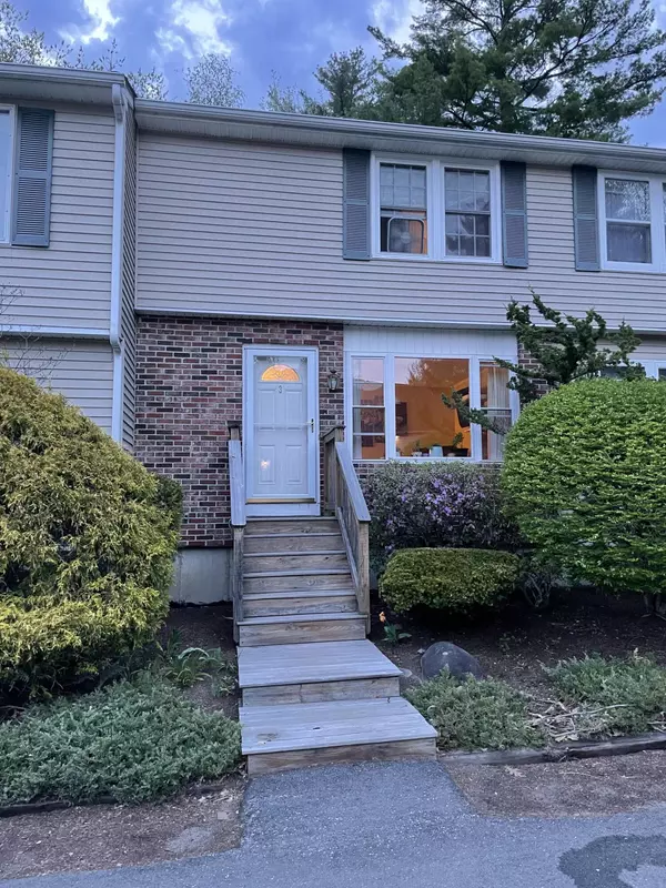 3 Colburn DR #3, Orono, ME 04473