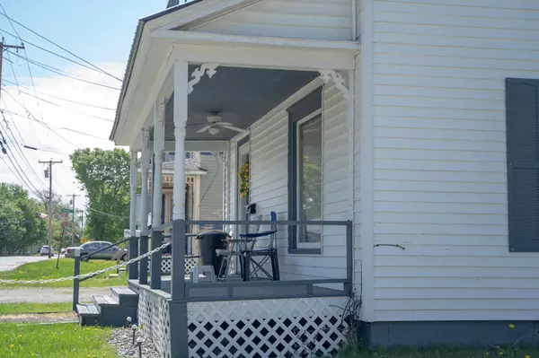 Newport, ME 04953,95 Elm ST