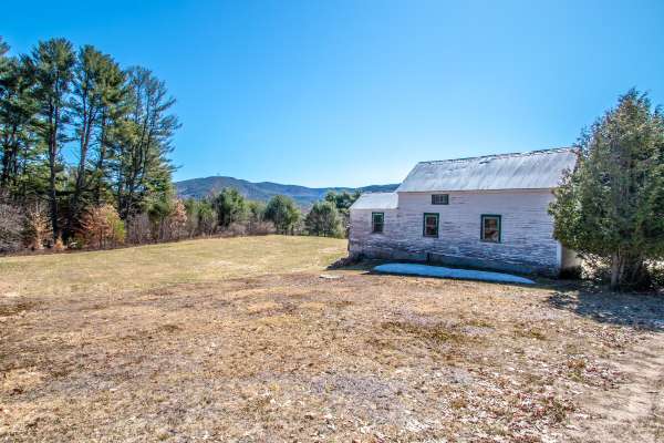 15 Hemlock Bridge RD, Fryeburg, ME 04037