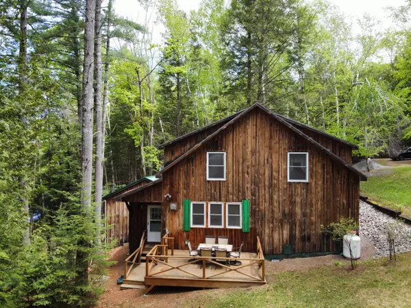 84 Hicks Pond RD, Palmyra, ME 04965