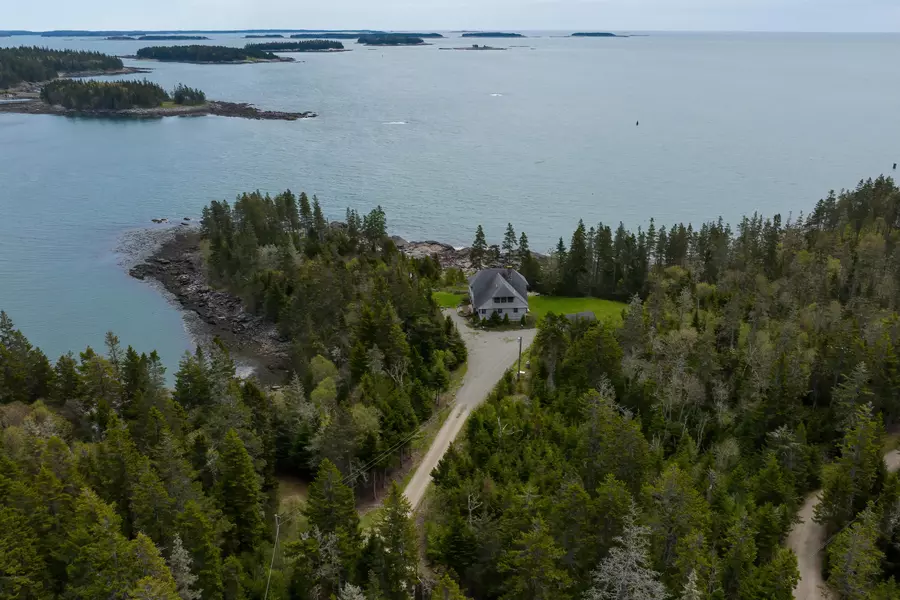 56 Cape CIR, Addison, ME 04606