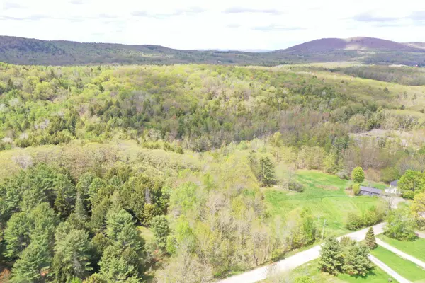 00 Heal RD, Lincolnville, ME 04849