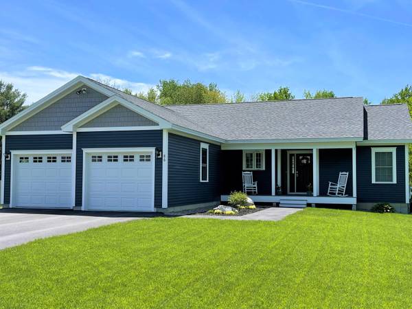 86 Harvest Hill LN, Auburn, ME 04210