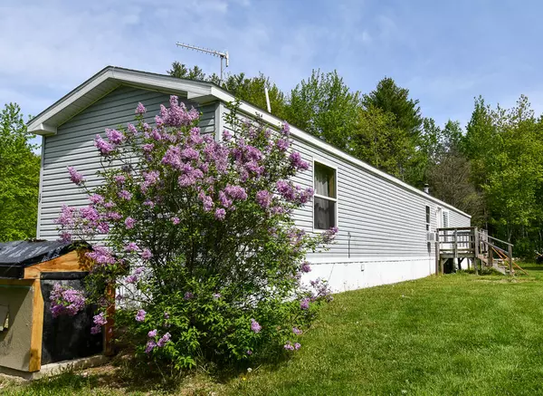 Sidney, ME 04330,17 Rustys WAY