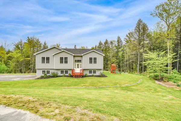 West Gardiner, ME 04345,107 Natalie DR