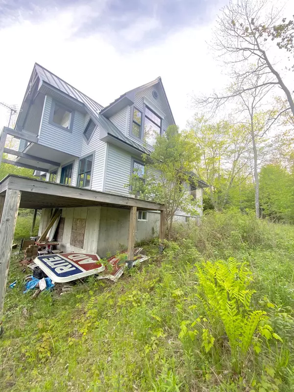 Stockton Springs, ME 04981,37 Norumbega DR