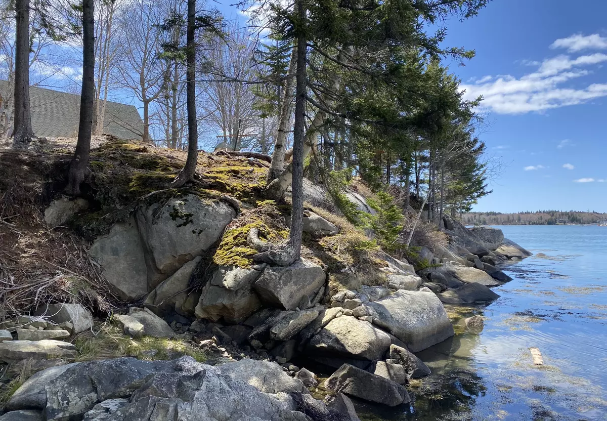 Saint George, ME 04860,148 Patten Point RD