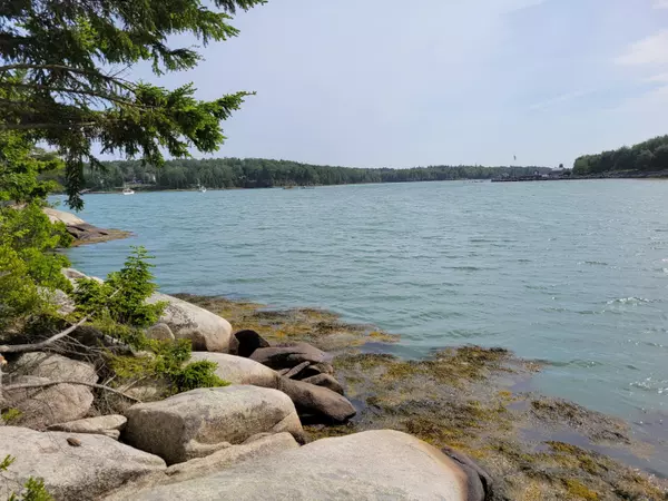 Saint George, ME 04860,148 Patten Point RD