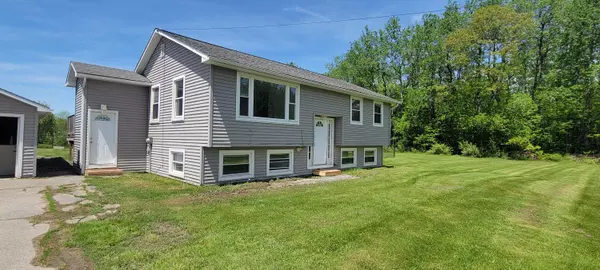 Waterville, ME 04901,947 West River RD