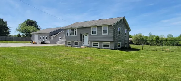 947 West River RD, Waterville, ME 04901
