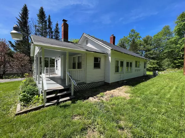 79 Hatchway, Dexter, ME 04930