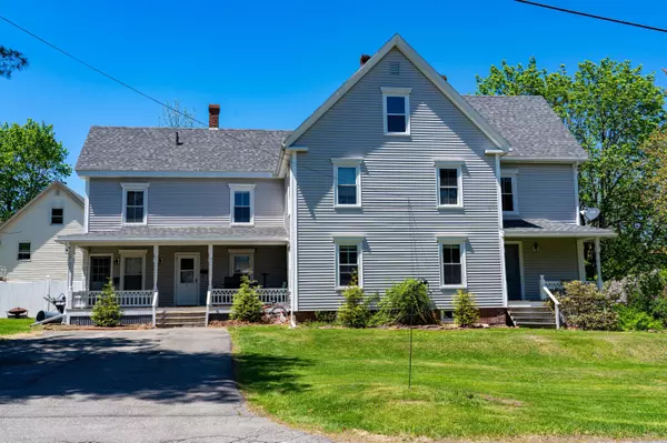 13 Plummer ST, Gardiner, ME 04345