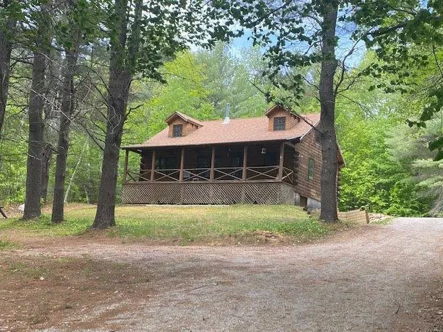 Paris, ME 04281,424 Mount Mica RD