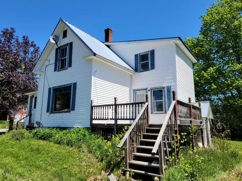 75 Davis ST, Brownville, ME 04414
