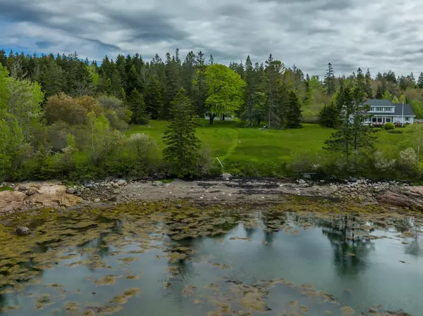 Tremont, ME 04612,10 Bass RD