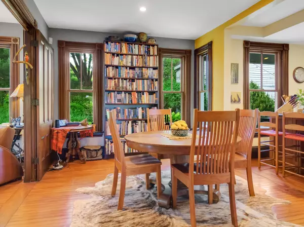 Mount Vernon, ME 04352,5 Main ST