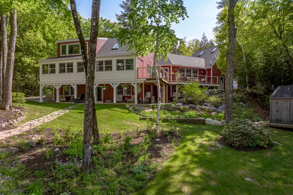 Raymond, ME 04071,24 Island Cove RD