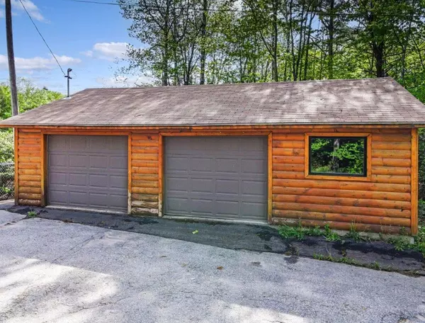 Oakland, ME 04963,161 Smithfield RD