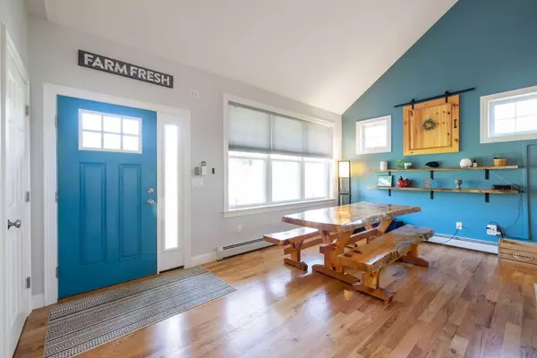 Kennebunk, ME 04043,3 Mabry LN