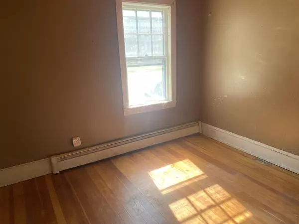 Waterville, ME 04901,31 Pleasantdale AVE