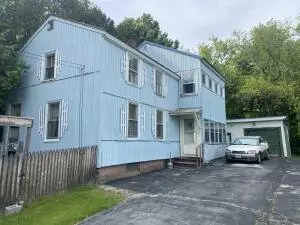 15 Yeaton ST, Waterville, ME 04901