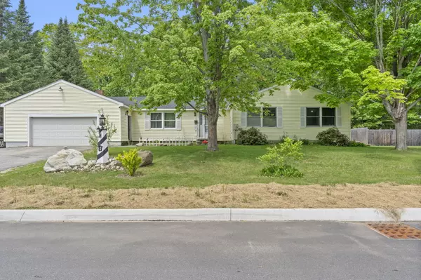 Norway, ME 04268,25 Huntington AVE