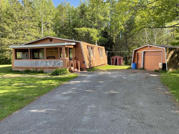 140 Colby Siding RD, Woodland, ME 04736