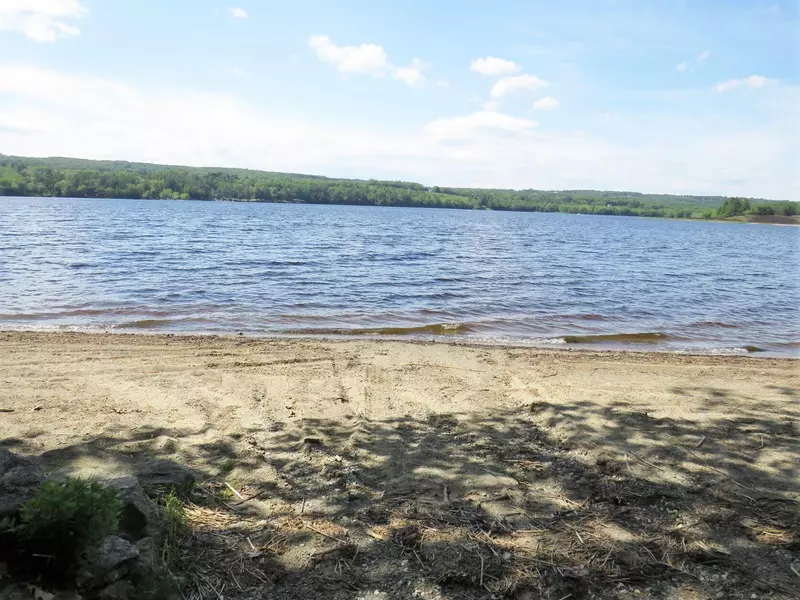 32 Lily LN, Appleton, ME 04862