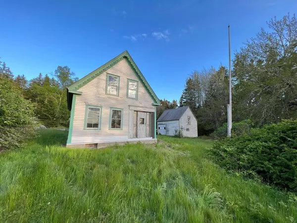 18 Million Dollar View LN, Isle Au Haut, ME 04645