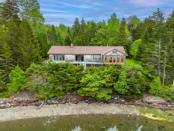 Saint George, ME 04860,12 Sydney LN