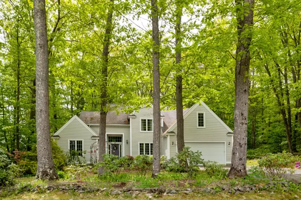 Kittery, ME 03904,27 Debra LN