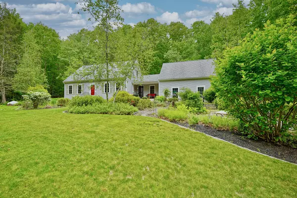 Kittery, ME 03904,21 Gee RD