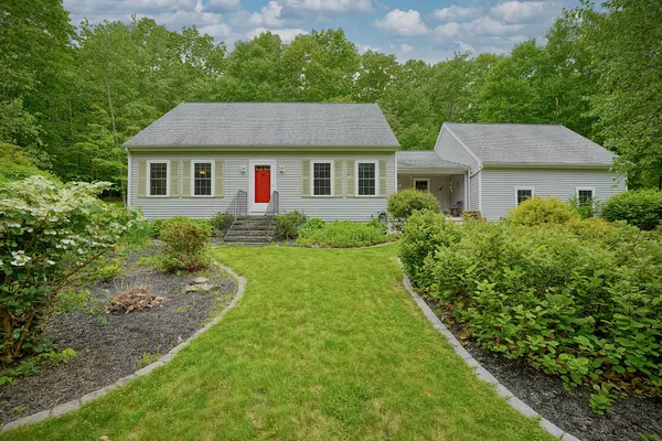 21 Gee RD, Kittery, ME 03904