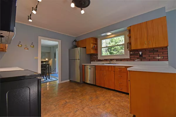 Hampden, ME 04444,38 Stoneybrook RD