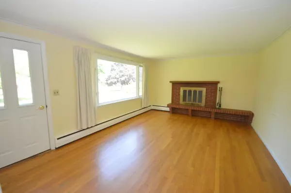 Hampden, ME 04444,147 Kennebec RD