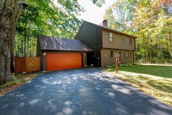 21 Skyline DR, Chelsea, ME 04330