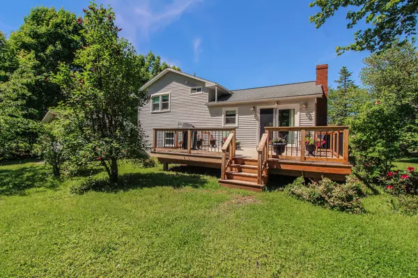 Hampden, ME 04444,163 Kennebec RD