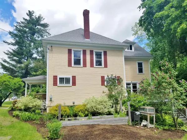 Orono, ME 04473,172 Main ST