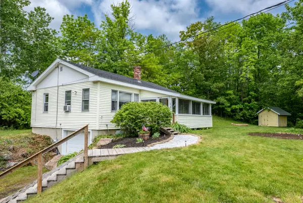 207 Harrison AVE, Gardiner, ME 04345