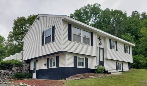 36 Sewall ST, Livermore Falls, ME 04254