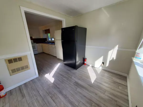 Milford, ME 04461,4 County RD