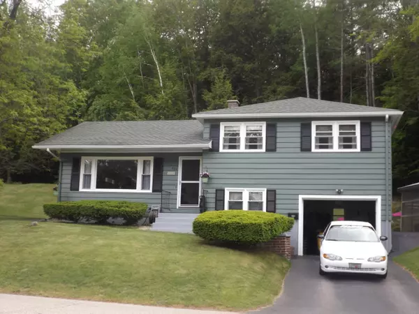 665 Penobscot ST, Rumford, ME 04276