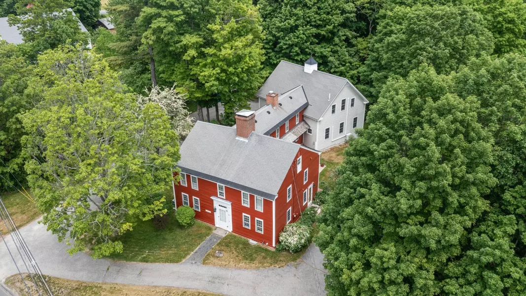 392 Walnut Hill RD, North Yarmouth, ME 04097