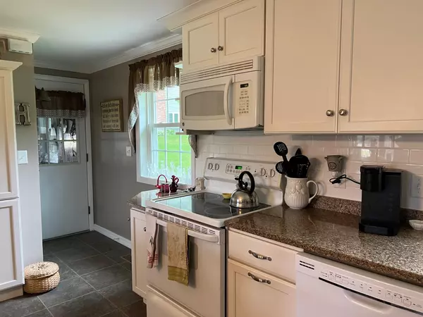 Presque Isle, ME 04769,48 Lombard ST