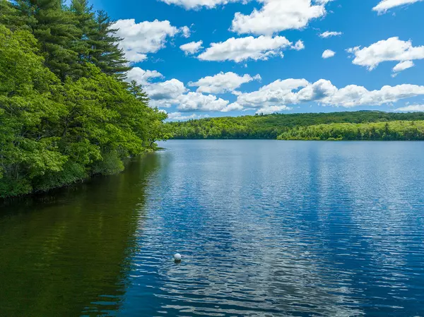 Hope, ME 04847,67 Meadow LN