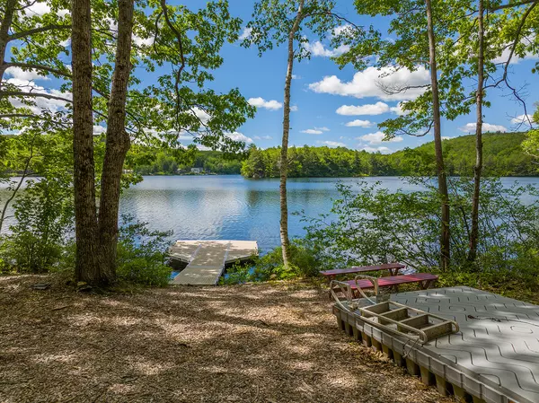 Hope, ME 04847,67 Meadow LN